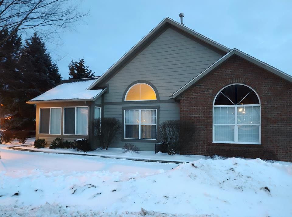 1st image of 1940 Whippoorwill Ln