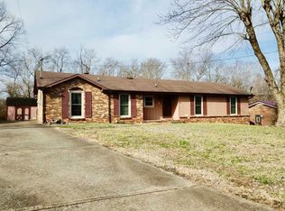 1545 Armistead Dr, Clarksville, TN 37042