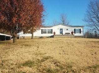 3006 State Route 250, Calhoun, KY 42327