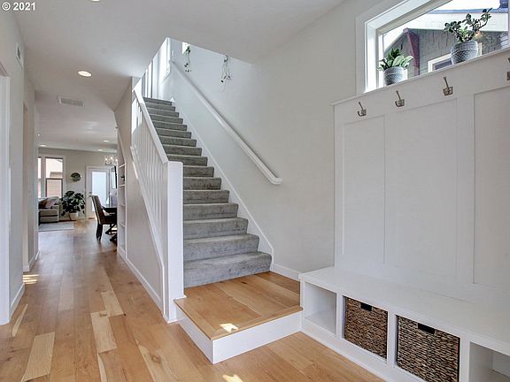 3rd image of 2624 SE 51st Ave Unit A
