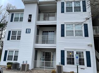 1121 Waterford Dr, Edison, NJ