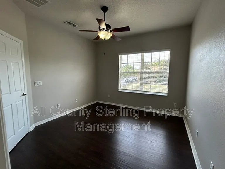 7021 Kirkland Way — Photo 14