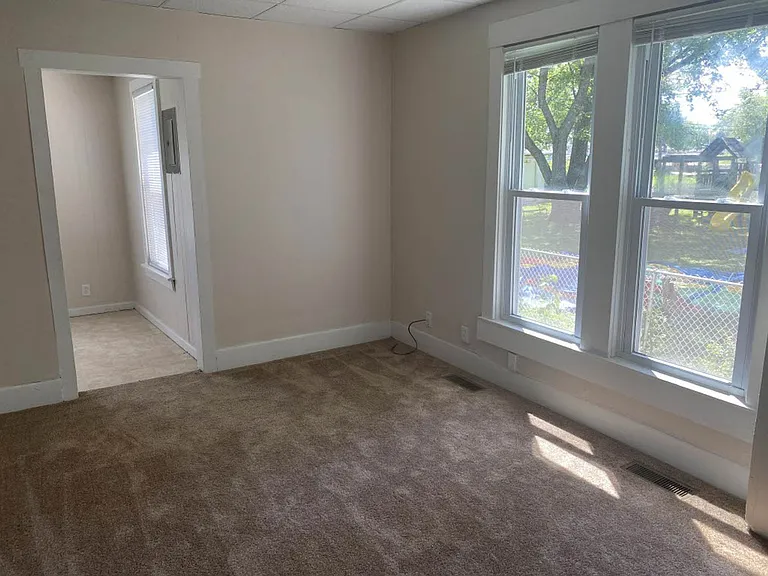 1412 N Champaign St — Photo 30