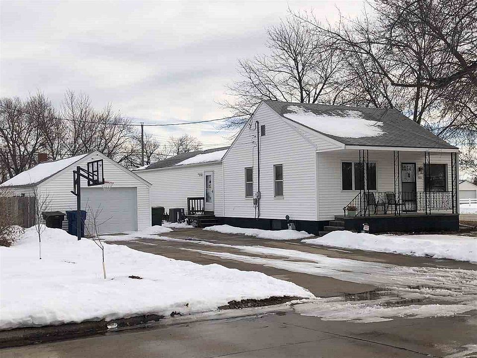 1st image of 1301 6th Ave