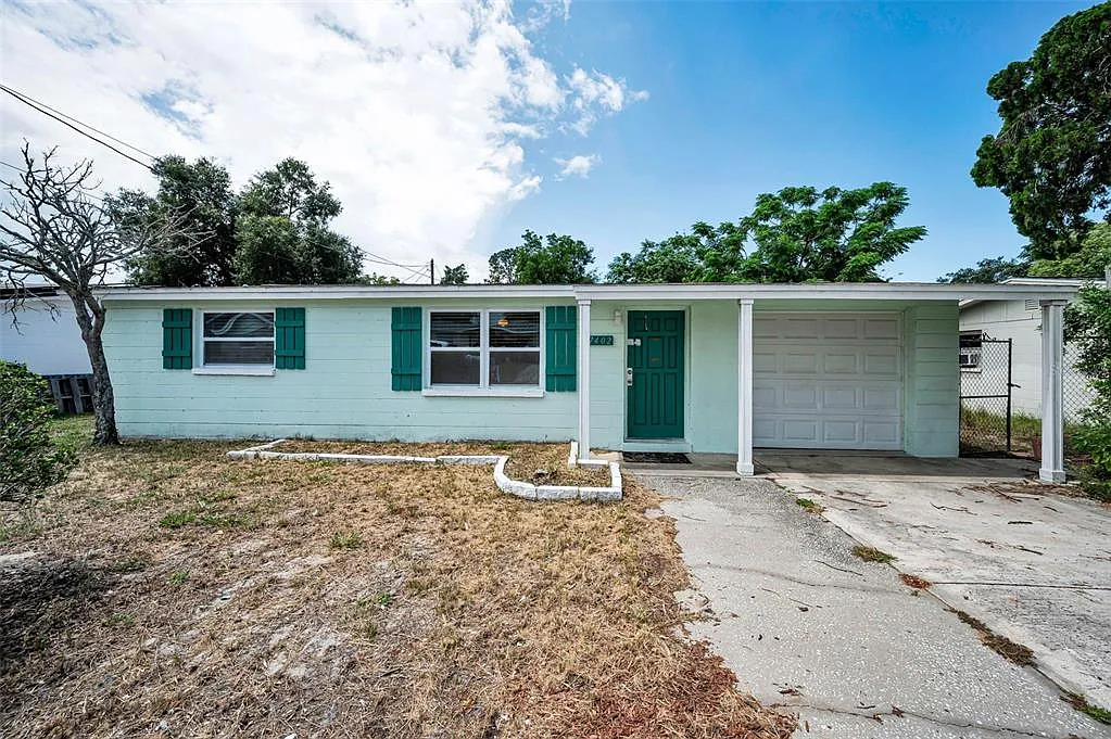 2 bed, 1.0 bath, 875 sqft, $1,295 — Photo 1