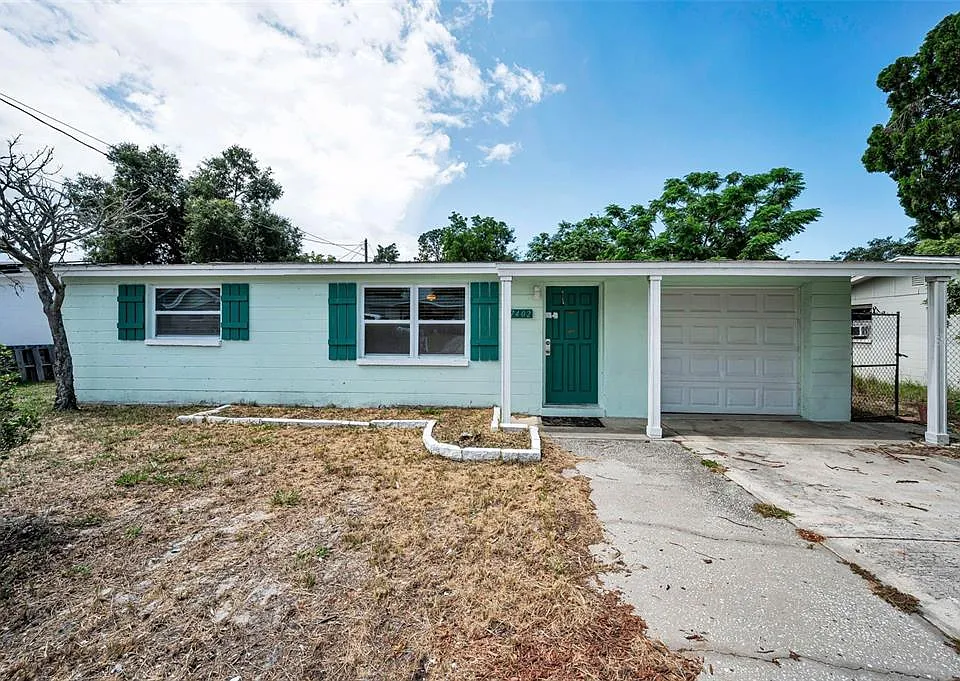 7402 Country Club Dr