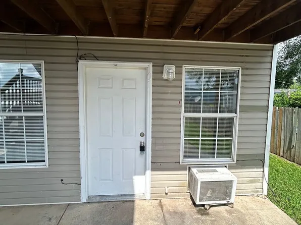 1414 South Powell St. Apts. Springdale, 1414 Powell St #663613220, Springdale, AR 72764