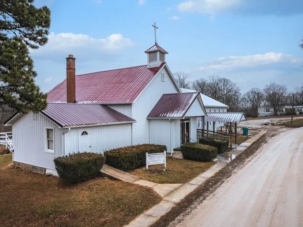 121 S 4th St, Leasburg, MO 65535