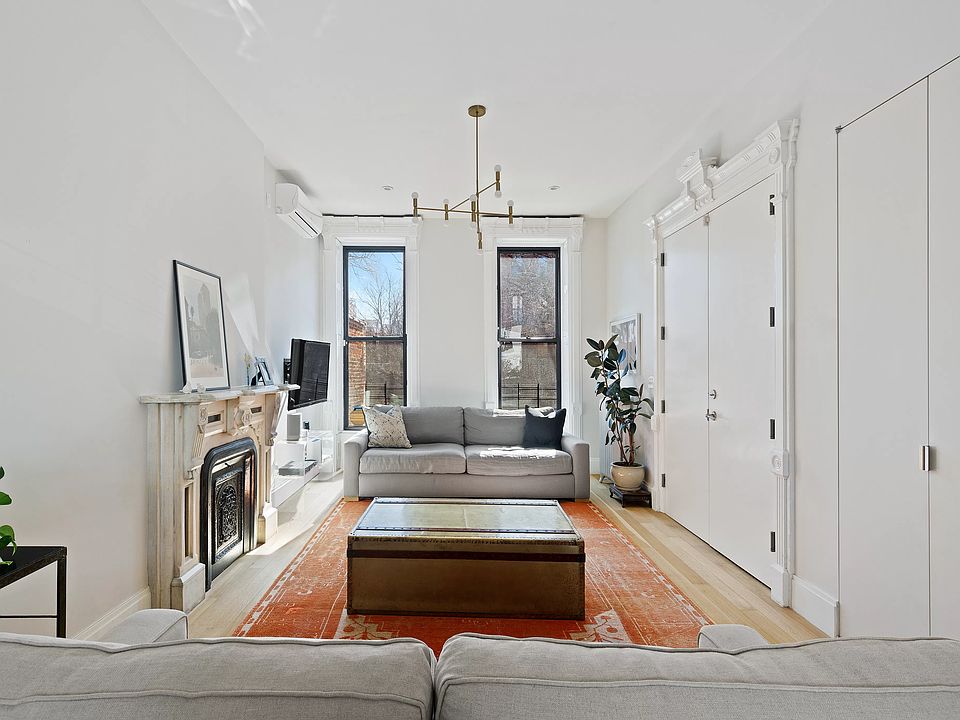1st image of 507 Willoughby Ave