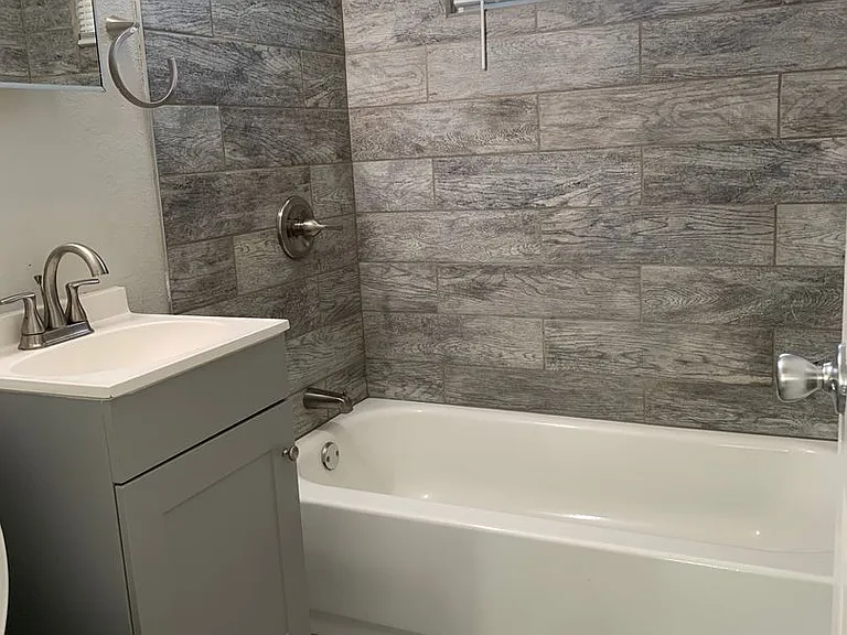 2715 W 42nd Ave — Photo 11