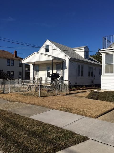 1st image of 213 W 26th Ave