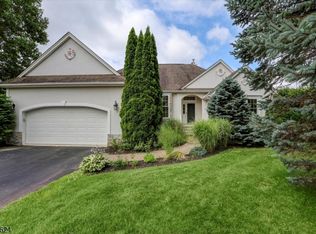 2 Post Oak Ct, Hardyston Twp., NJ 07419