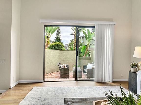 5th image of 3290 Caminito Eastbluff Unit 125