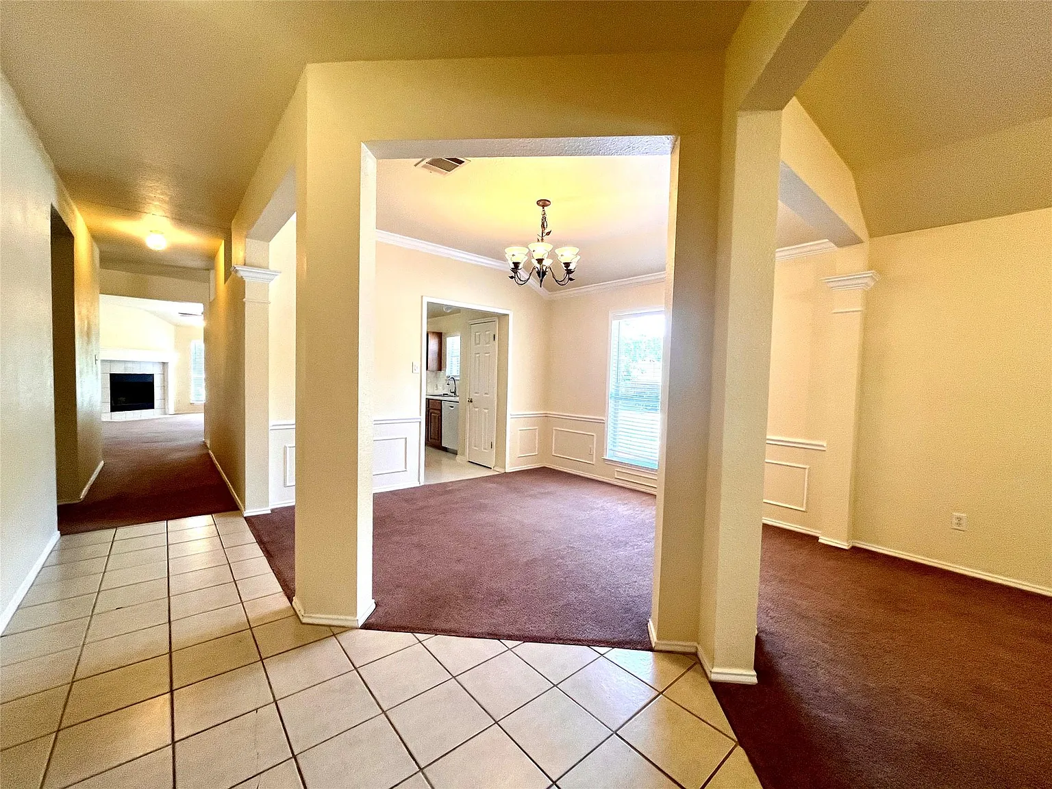 4 bed, 2.0 bath, 2238 sqft, $1,995 — Photo 3