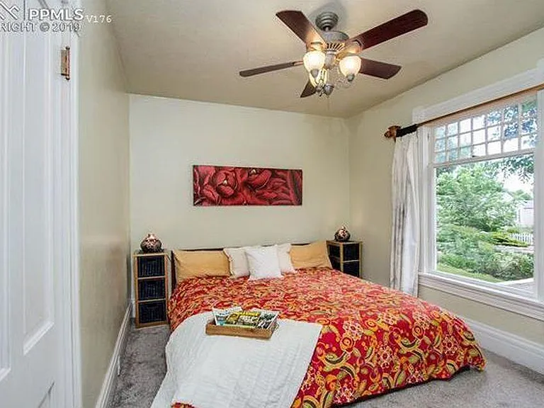716 N Walnut St — Photo 9