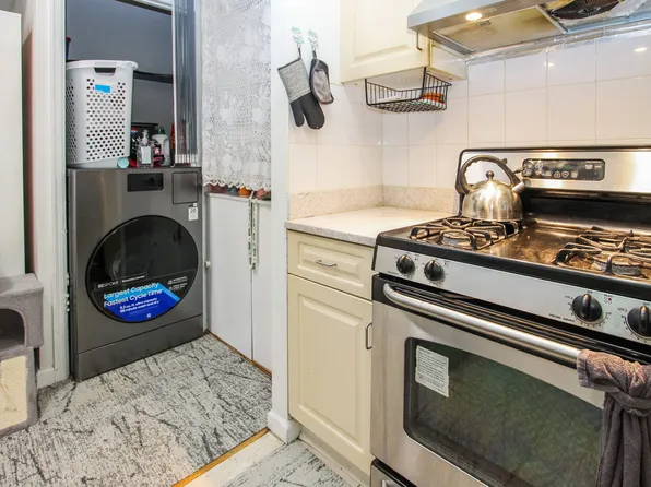 1720 East 14th Street image 5 of 13