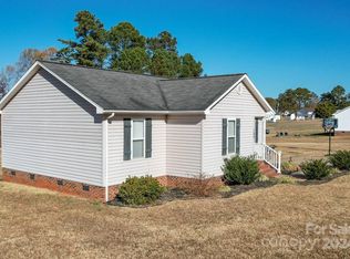 368 Cooper Rd, Vale, NC 28168