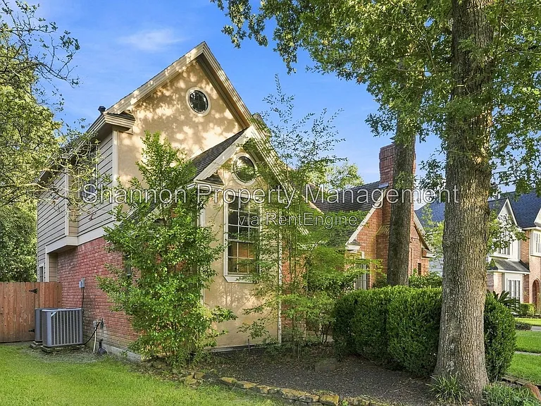 5626 Spring Lodge Dr — Photo 1