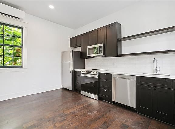 4th image of 1265 Esplanade Ave #203