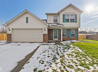 2104 Napa Cir, Indianapolis, IN 46214