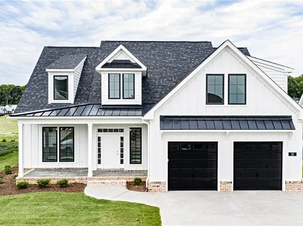 8904 River Cres, Suffolk, VA 23434