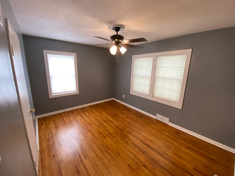 850 N Westview Dr — Photo 6