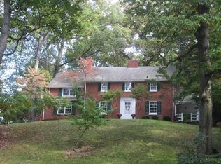 526 Sangree Rd, Pittsburgh, PA 15237