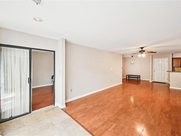 4th image of 2303 Pine Heights Dr NE
