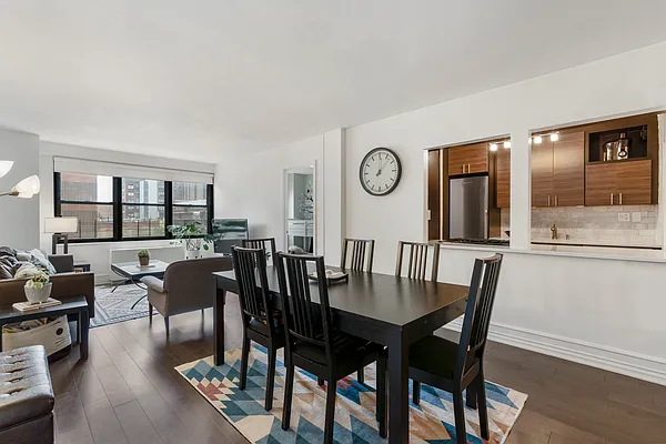 Sold by Julia B Fee Sotheby's International Realty | media 6
