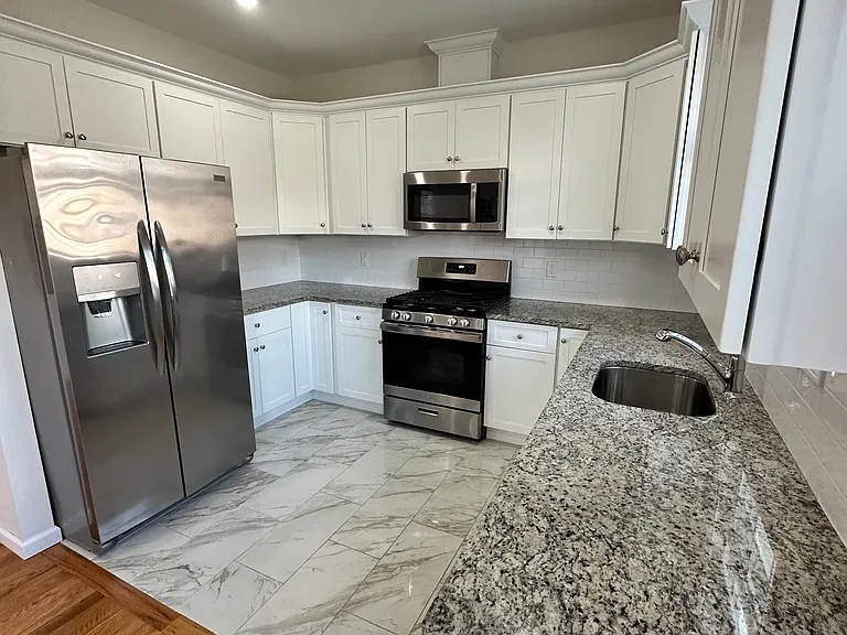 156 Midland Ave #1 — Photo 2