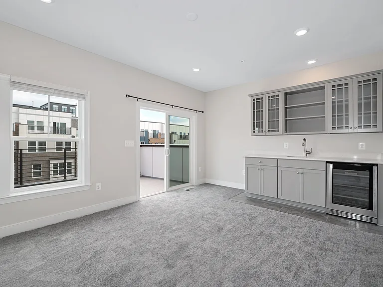 32 Bleeker Pl — Photo 36
