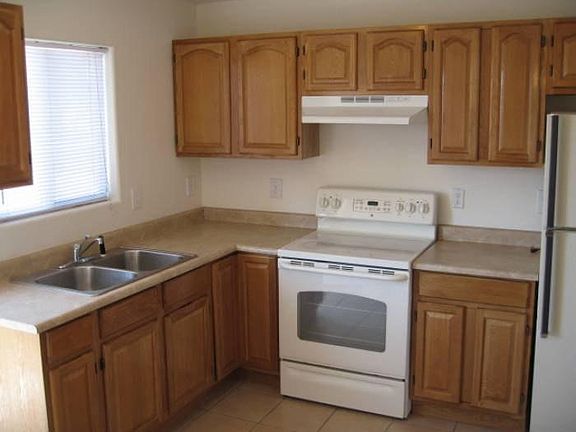 Clean 1 bedroom apartment in Chandler