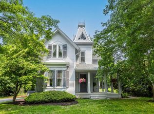 109 Main St, Setauket, NY 11733