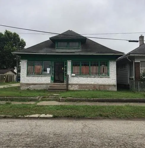 1609 Crawford St photo 1
