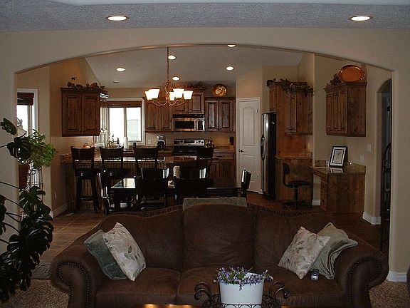 main kitchen dinning room 1