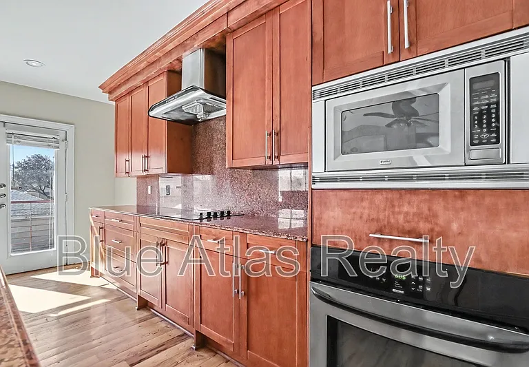 2690 Rockbrook Dr #4 — Photo 3