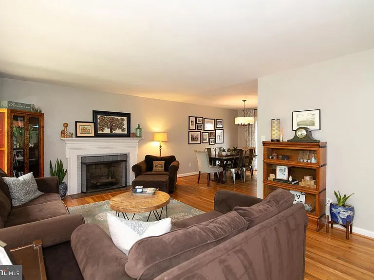 8411 Morey Ln — Photo 26