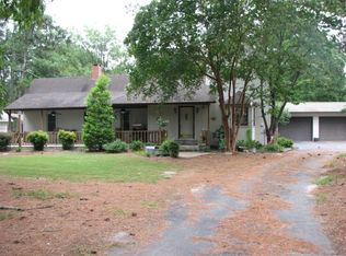 902 State Highway 211, Candor, NC 27229