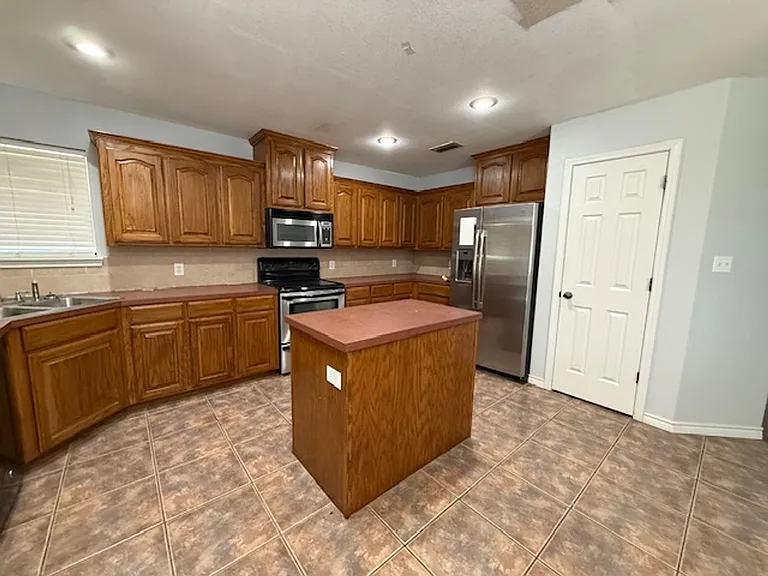 5409 Wagon Wheel Ave — Photo 6