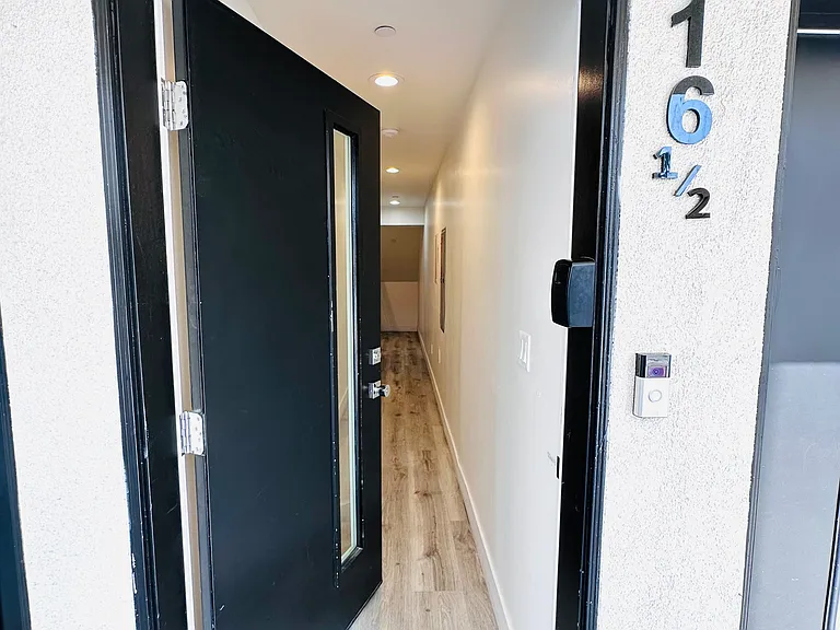 218 N Coronado St #216-1/2 — Photo 24