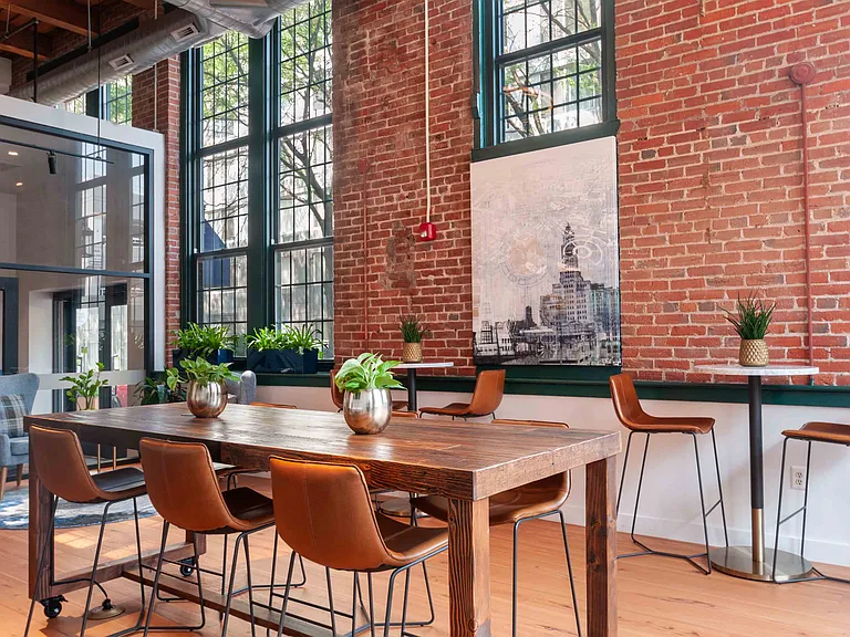 Logan Lofts — Photo 13