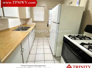 601 Collins Ave APT 1, Clarksburg, WV 26301