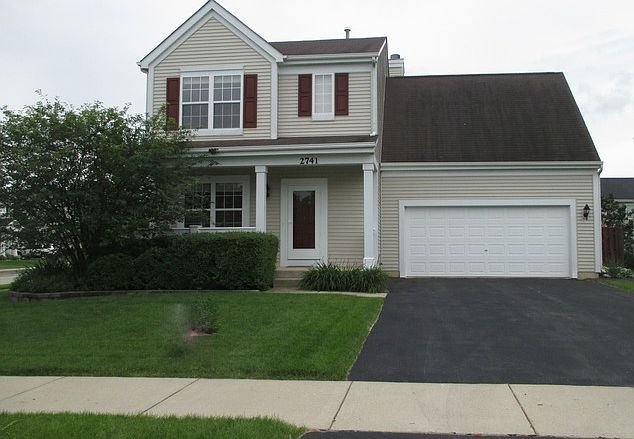 1st image of 2741 Savoy Ln