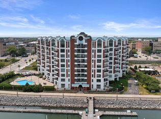 333 Lake Ave APT 104, Racine, WI 53403