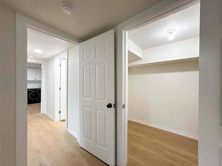 705 Texas Ave #B — Photo 10