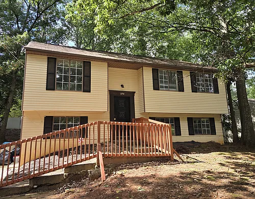 1398 Graves Rd Photo 1