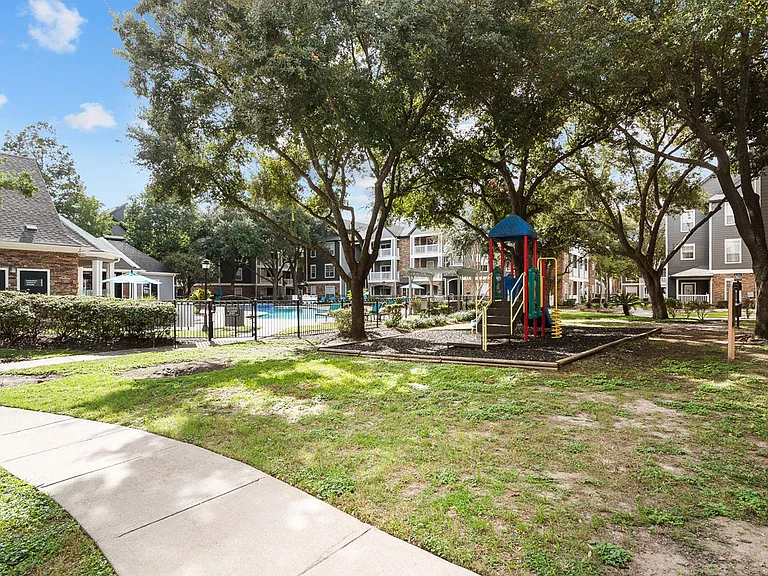 Weston at Copperfield — Photo 20