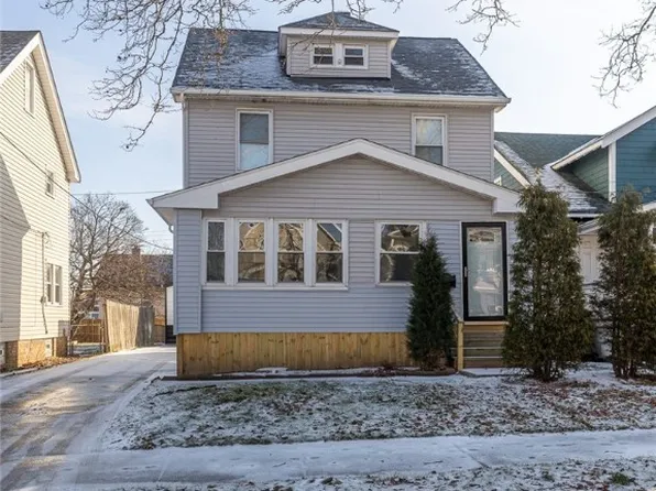 4401 W 49th St, Cleveland, OH 44144