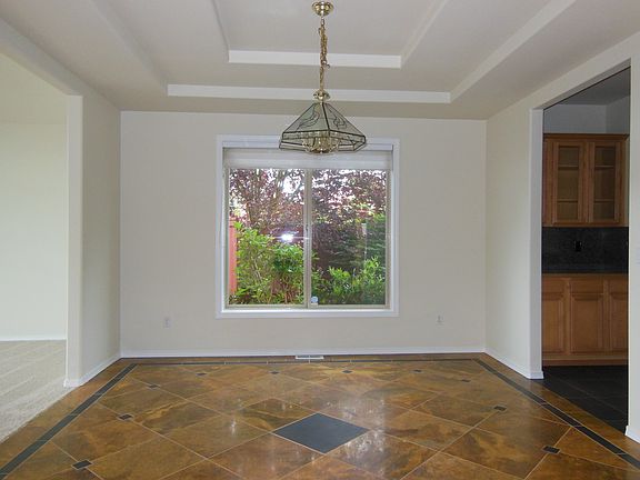 4th image of 4166 Augusta Dr NE
