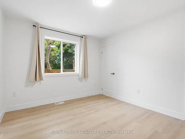 53 Bishop Ave #2 — Photo 15